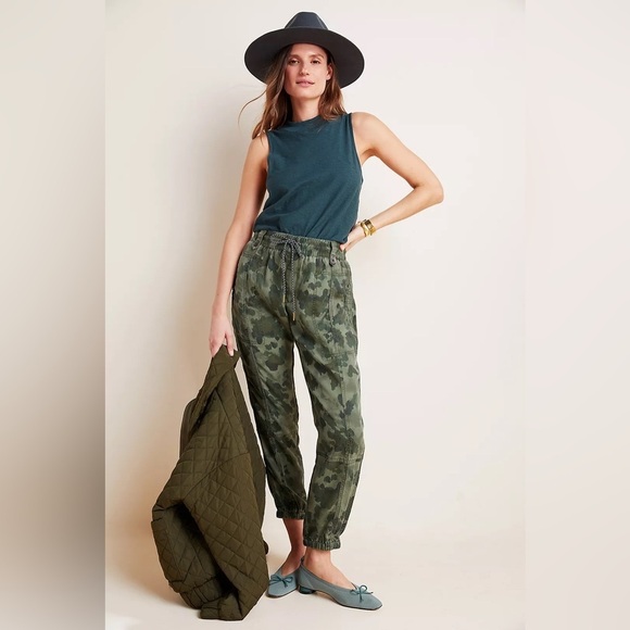 Anthropologie Pants - Anthropologie Leda Camouflage Utility Joggers Pants Size Small